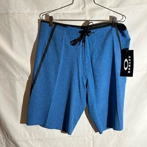 NWT Oakley Boardshorts